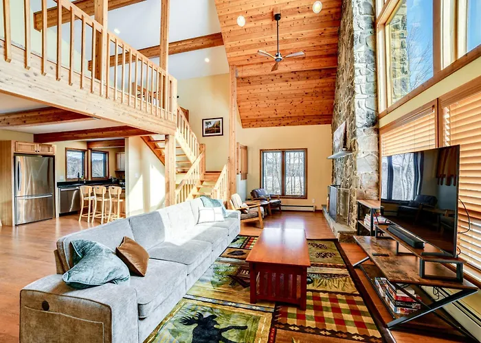 Golf, Fish And Ski Retreat With Game Room In Thompson