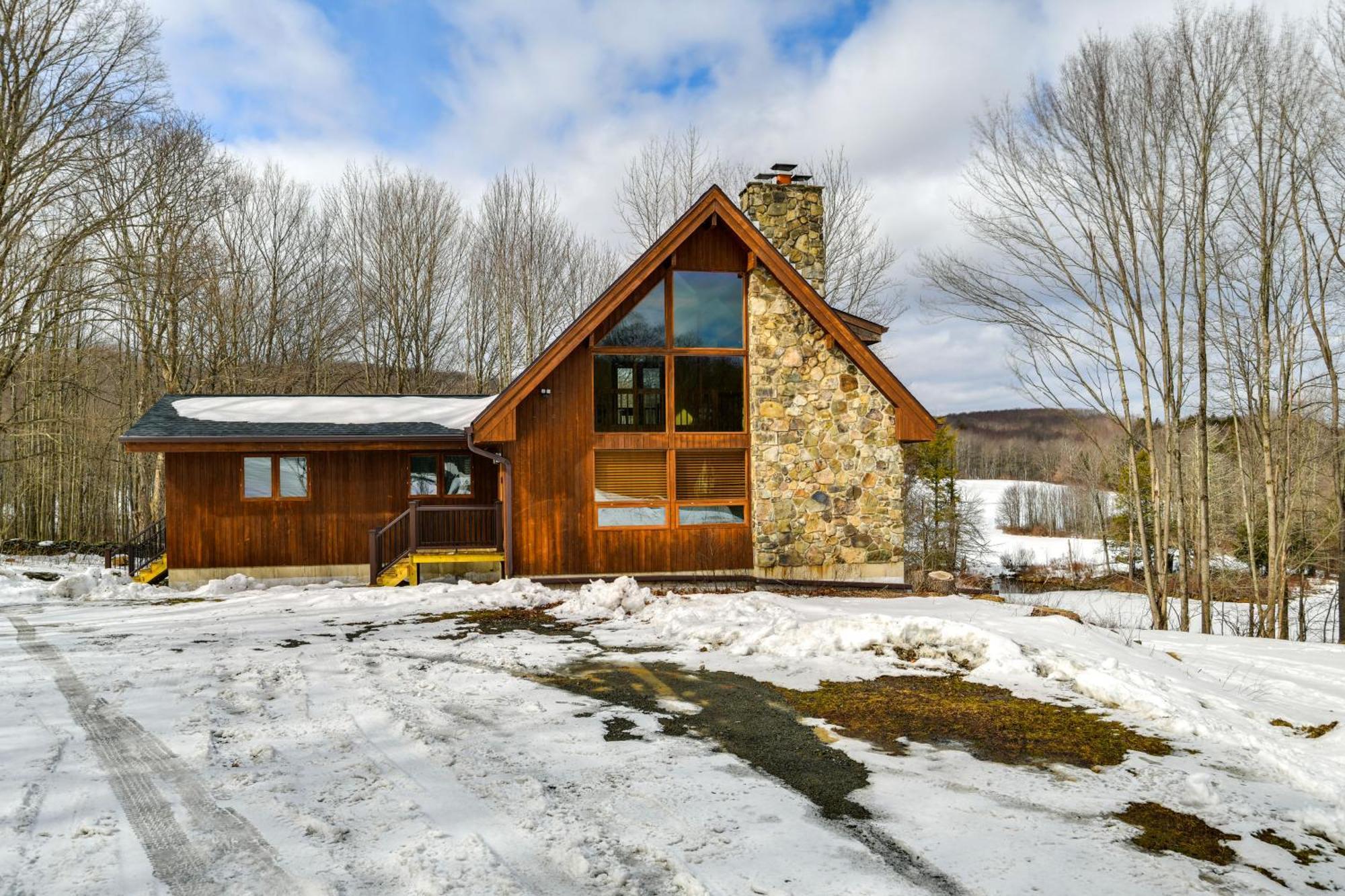 Golf, Fish And Retreat With Game In Holiday home Thompson