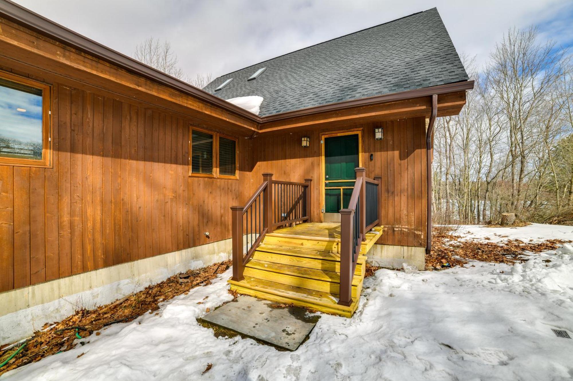 Golf, Fish And Retreat With Game In Thompson